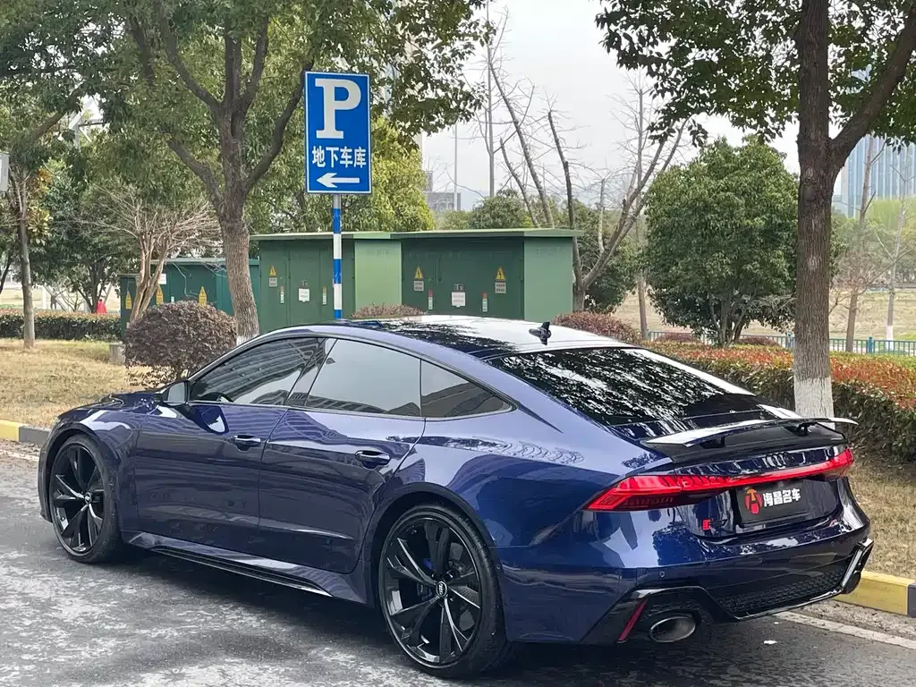 Audi RS 7 2024 из CN, фото 7