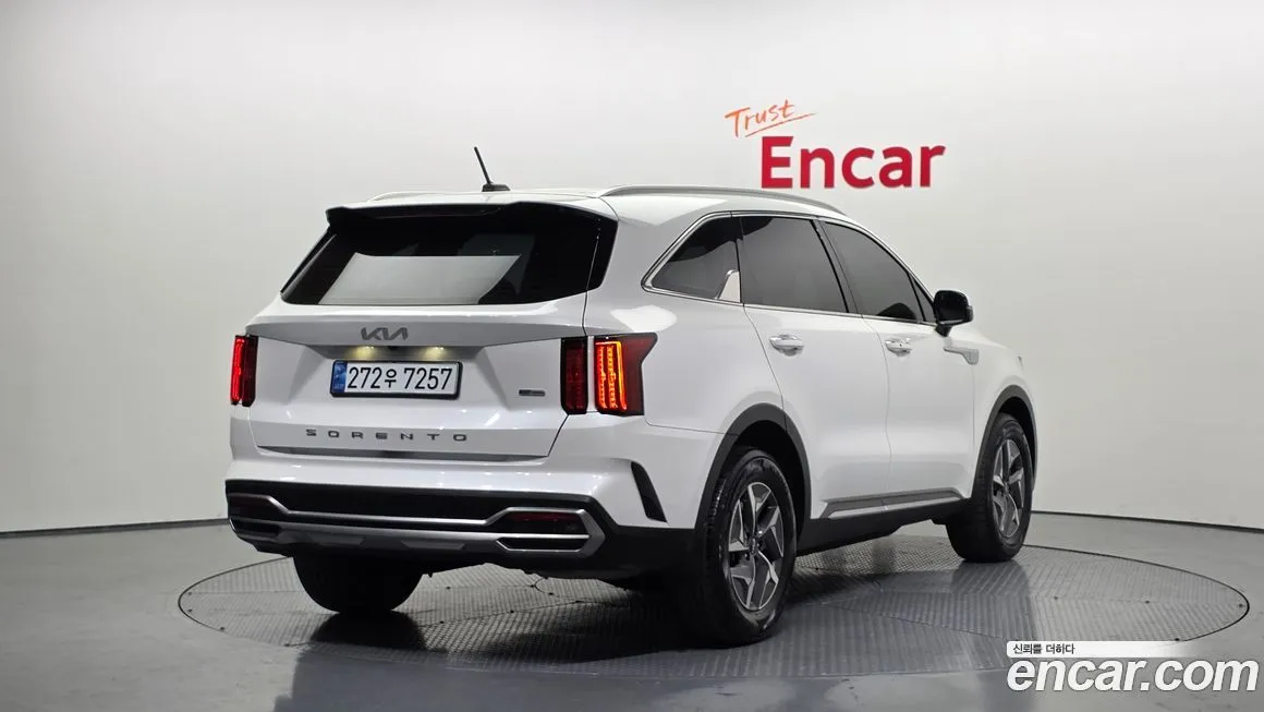 Kia Sorento — фото 5