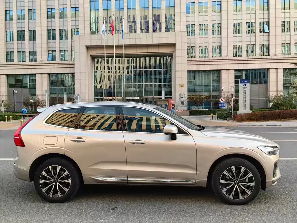 Volvo XC60 2023 из CN, фото 6