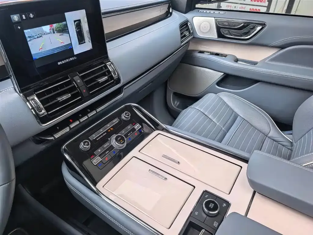 Lincoln Navigator — фото 9