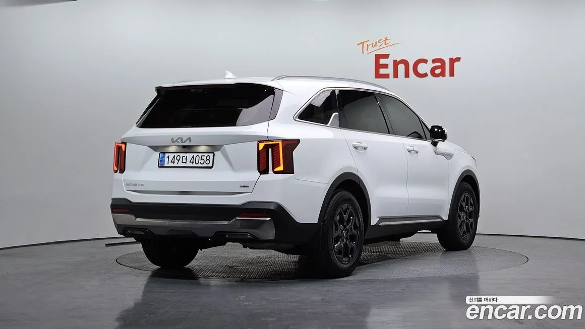 Kia Sorento — фото 6