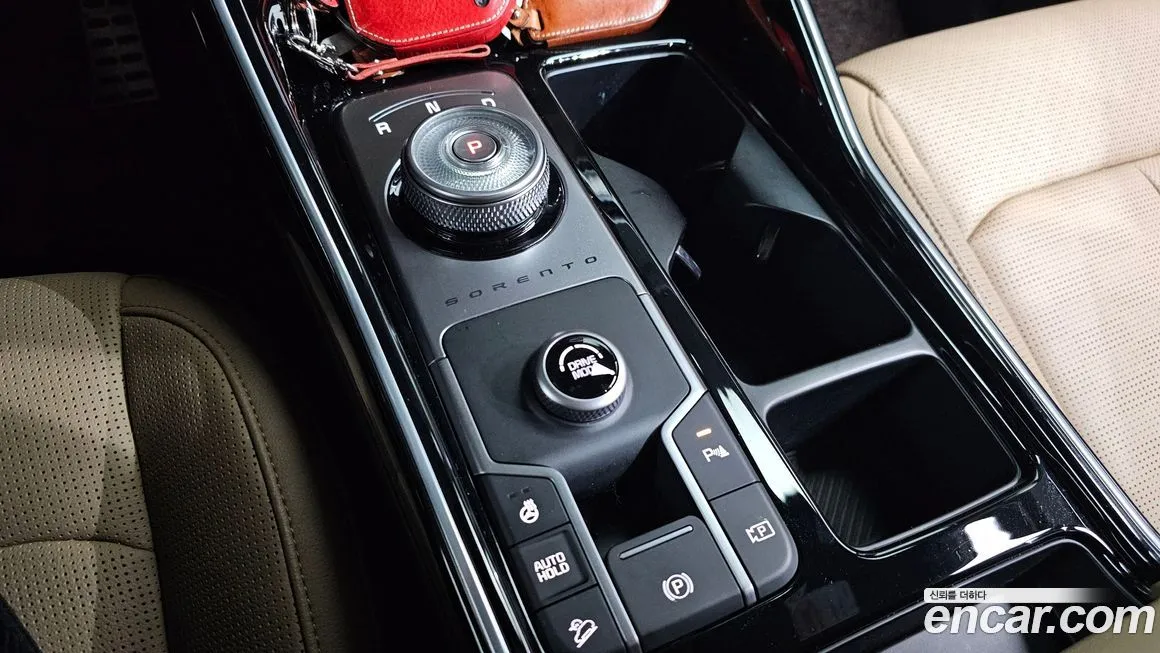 Kia Sorento — фото 4