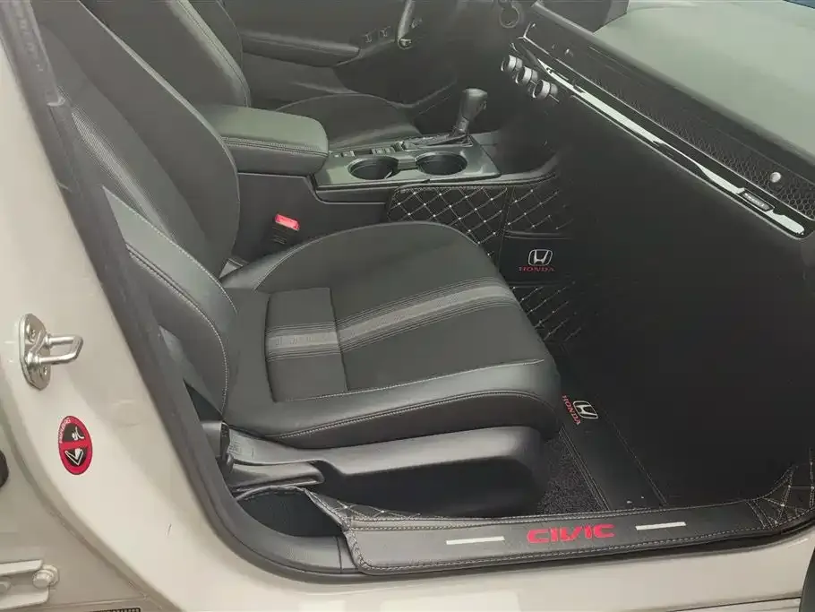 Honda Civic — фото 9