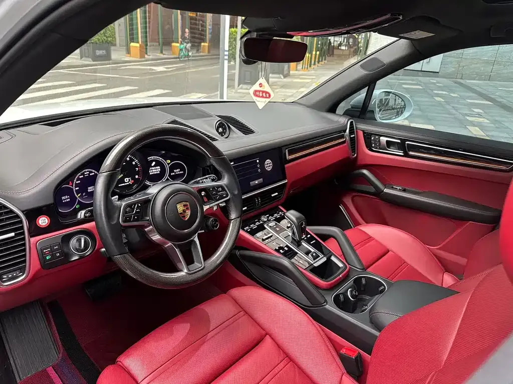 Porsche Cayenne Hybrid — фото 6
