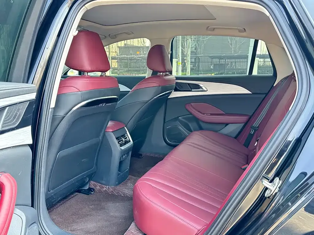 Hongqi H5 PHEV 2026 из CN, фото 6