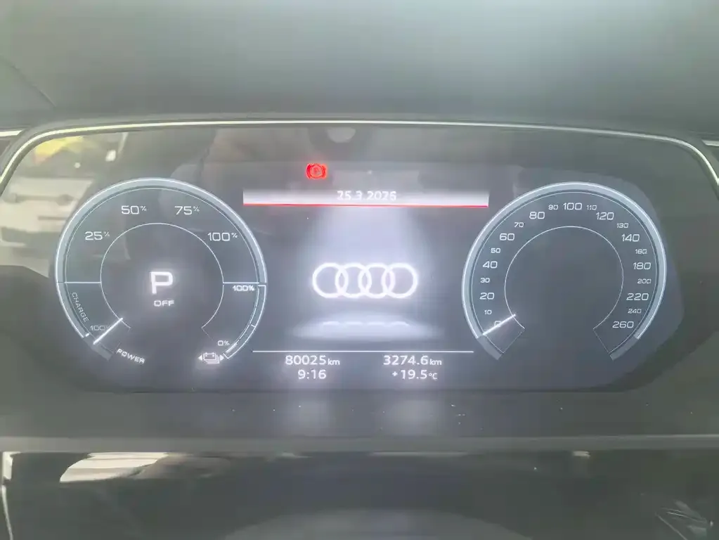 Audi e-tron 2022 из CN, фото 2