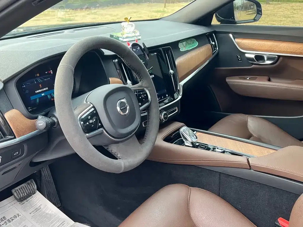 Volvo S90 — фото 2