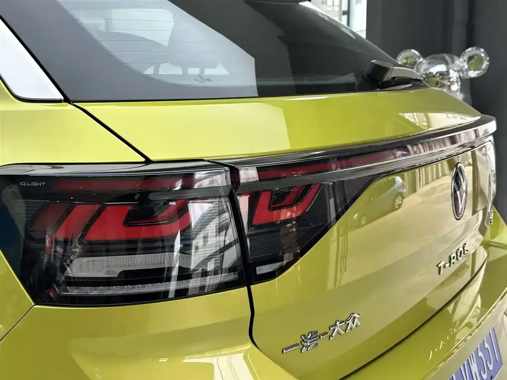 Volkswagen T-Roc 2023 из CN, фото 10