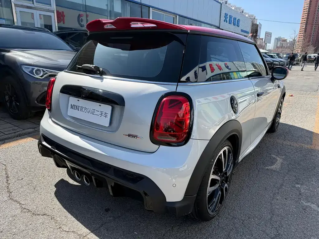 MINI JCW (John Cooper Works) — фото 9