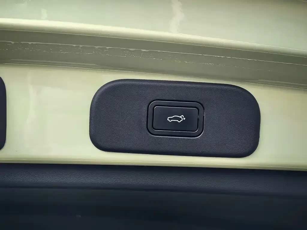 Geely Starburst — фото 2
