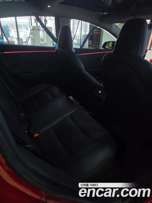 Tesla Model 3 2024 из KR, фото 2