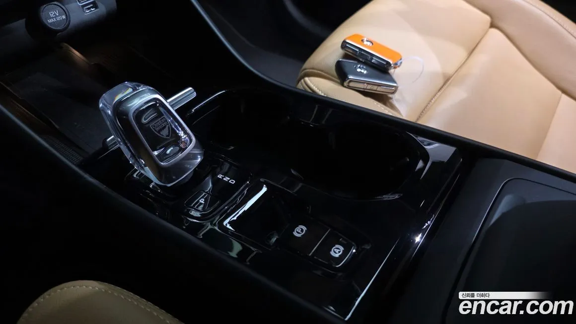 Volvo XC40 2021 из KR, фото 3