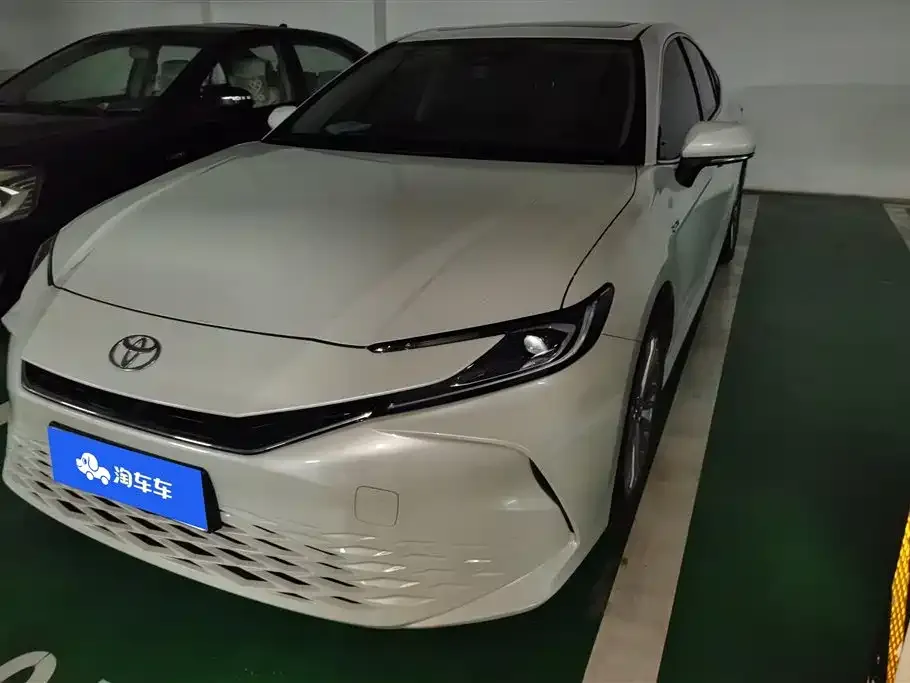 Toyota Camry 2025 из CN, фото 1
