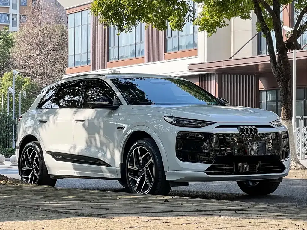 Audi Q6L e-tron — фото 5