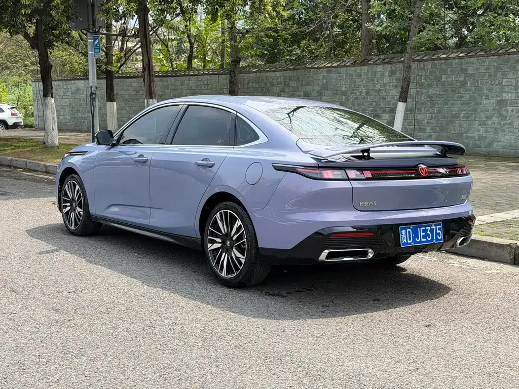 Changan Eado — фото 8