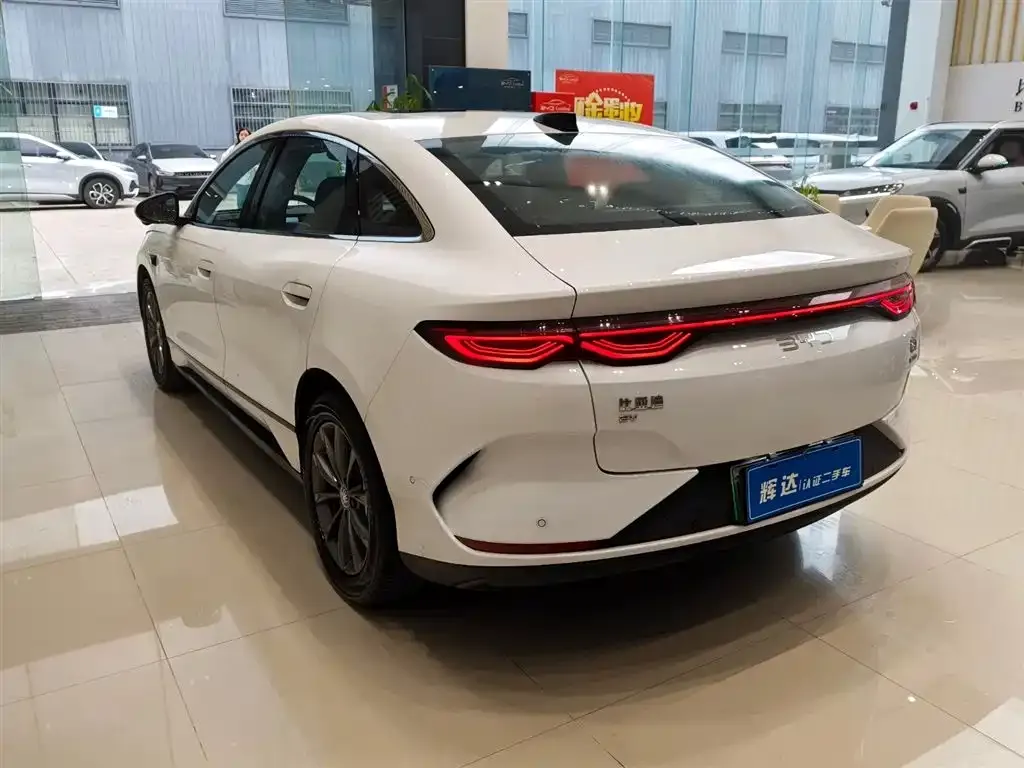 BYD Qin L — фото 6