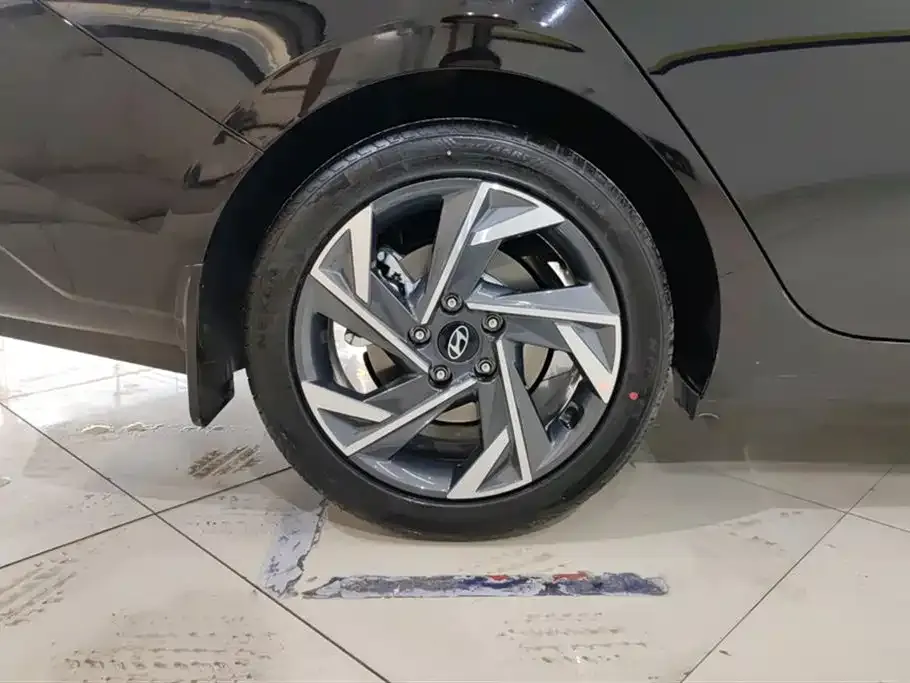 Hyundai Elantra 2025 из CN, фото 9
