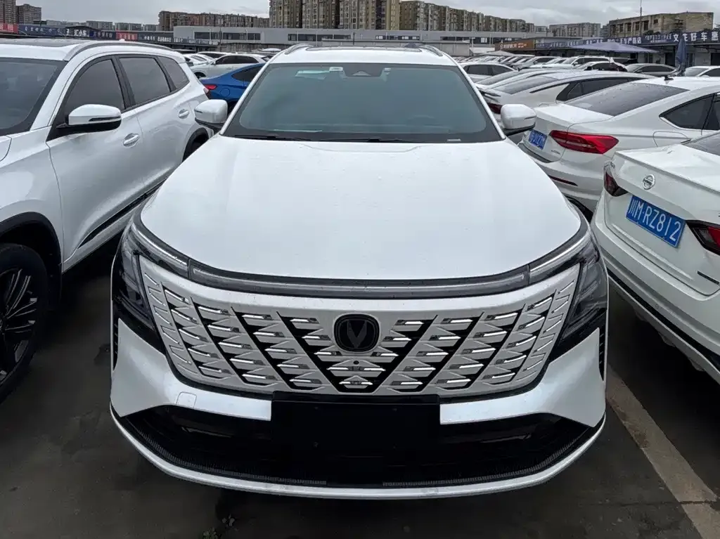 Changan CS75PLUS — фото 10