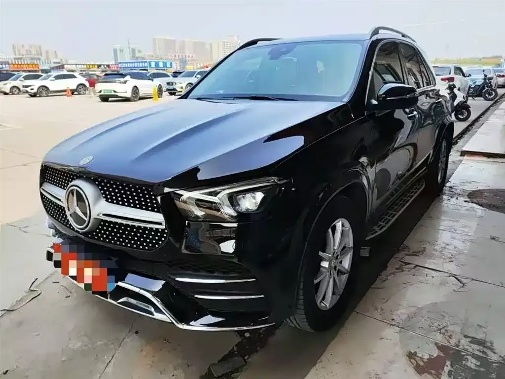 Mercedes-Benz GLE — фото 1