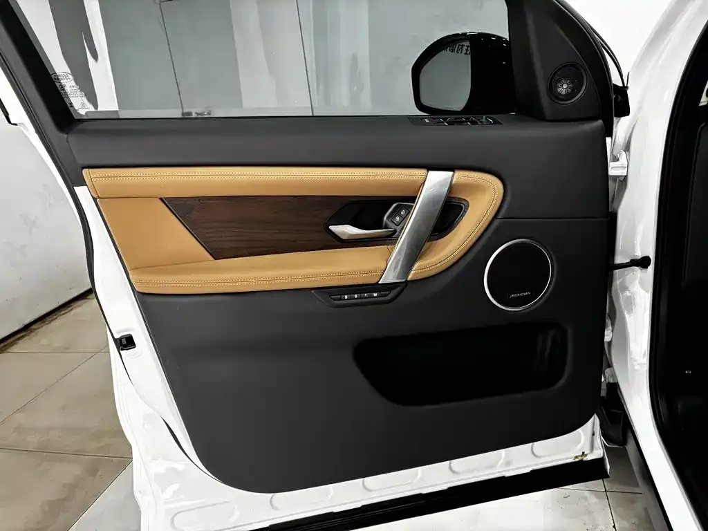 Land Rover Discovery Sport — фото 6