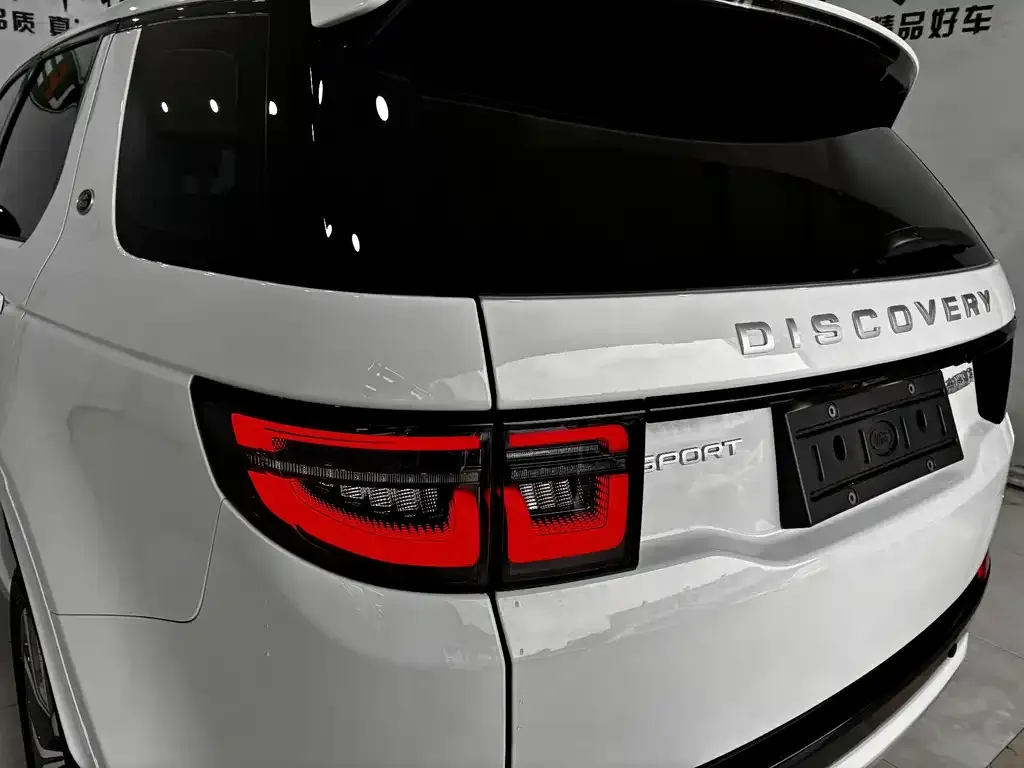 Land Rover Discovery Sport — фото 2