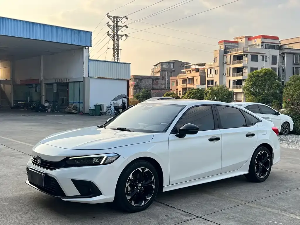 Honda Civic — фото 1