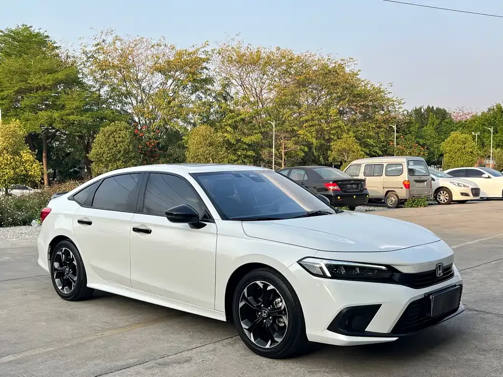 Honda Civic — фото 8