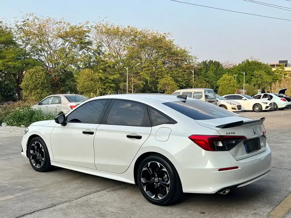 Honda Civic — фото 5