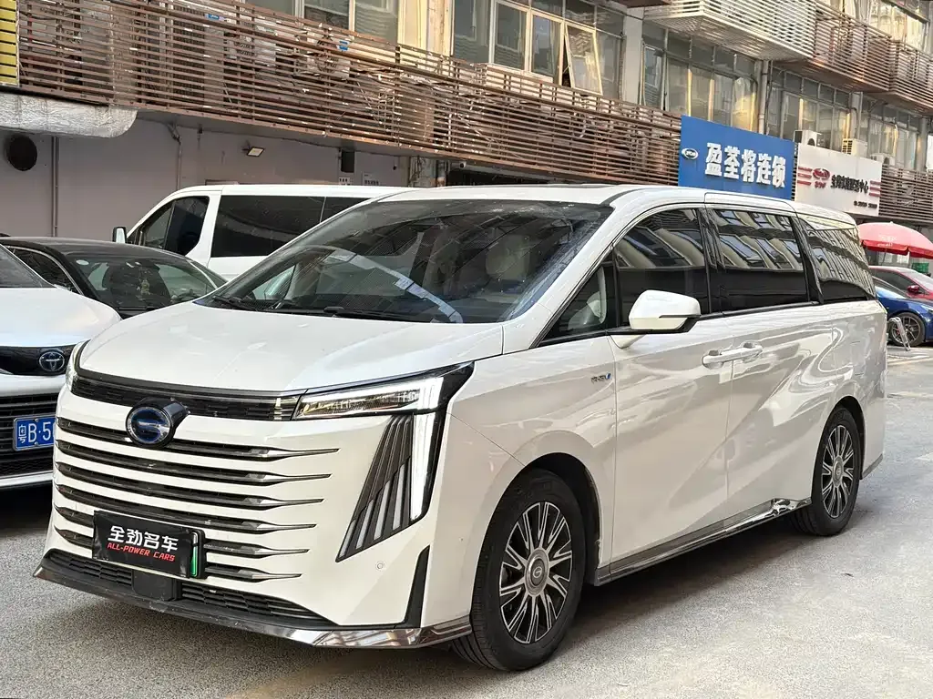 GAC Motor Trumpchi E9 — фото 1