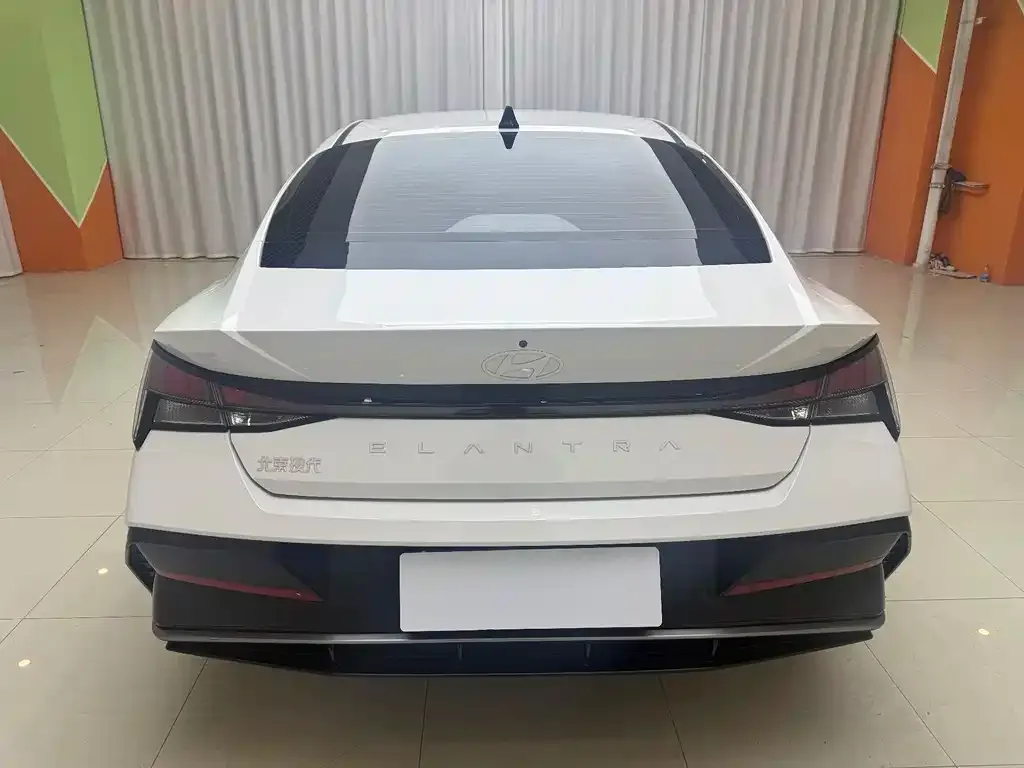 Hyundai Elantra 2023 из CN, фото 6