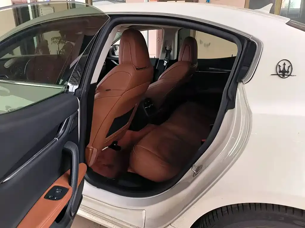 Maserati Ghibli 2021 из CN, фото 4