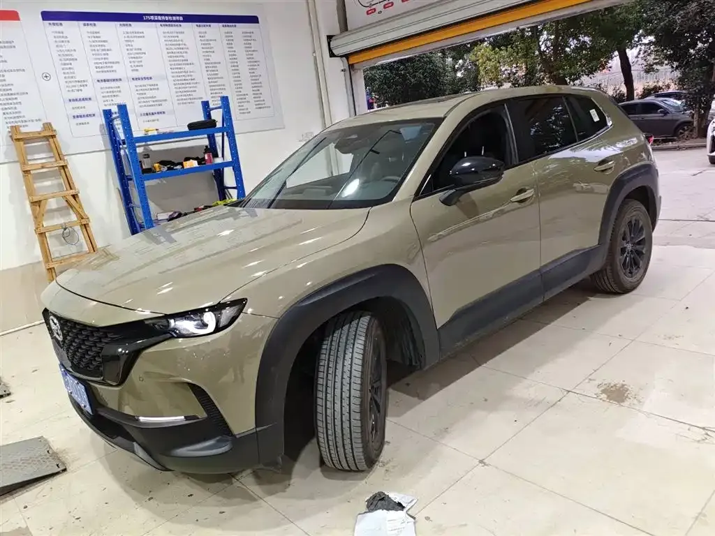Mazda CX-50 2023 из CN, фото 1