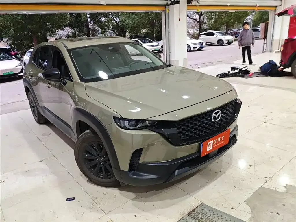 Mazda CX-50 2023 из CN, фото 2