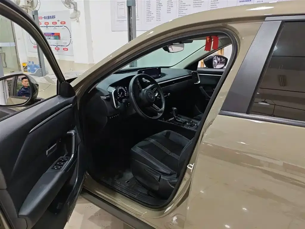 Mazda CX-50 2023 из CN, фото 10