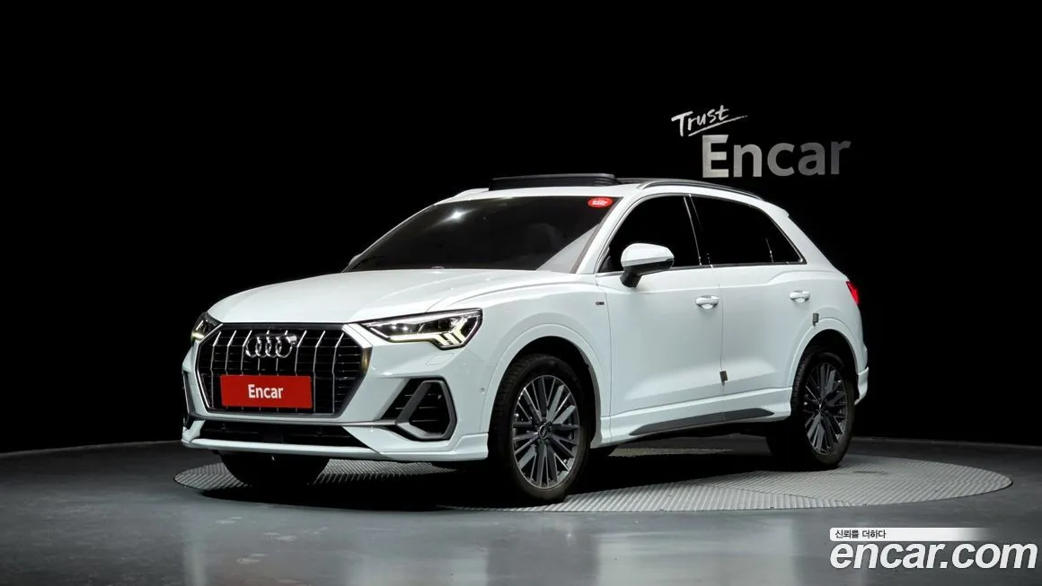 Audi Q3 — фото 1