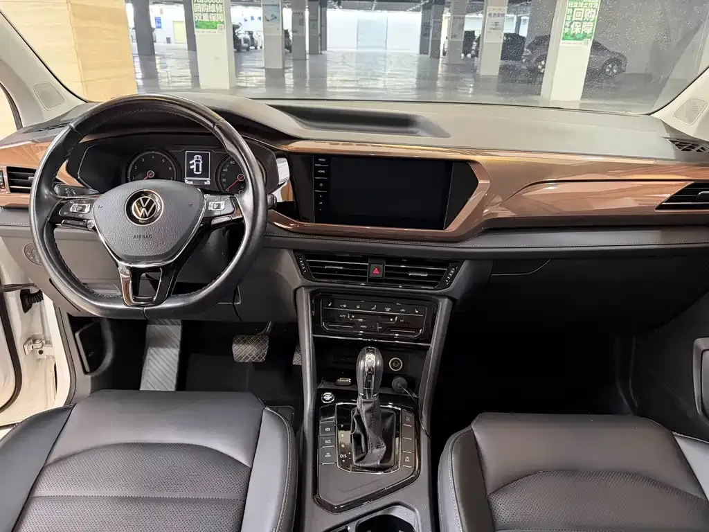 Volkswagen Tharu 2021 из CN, фото 5