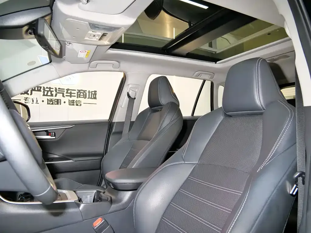 Toyota Wildlander — фото 10