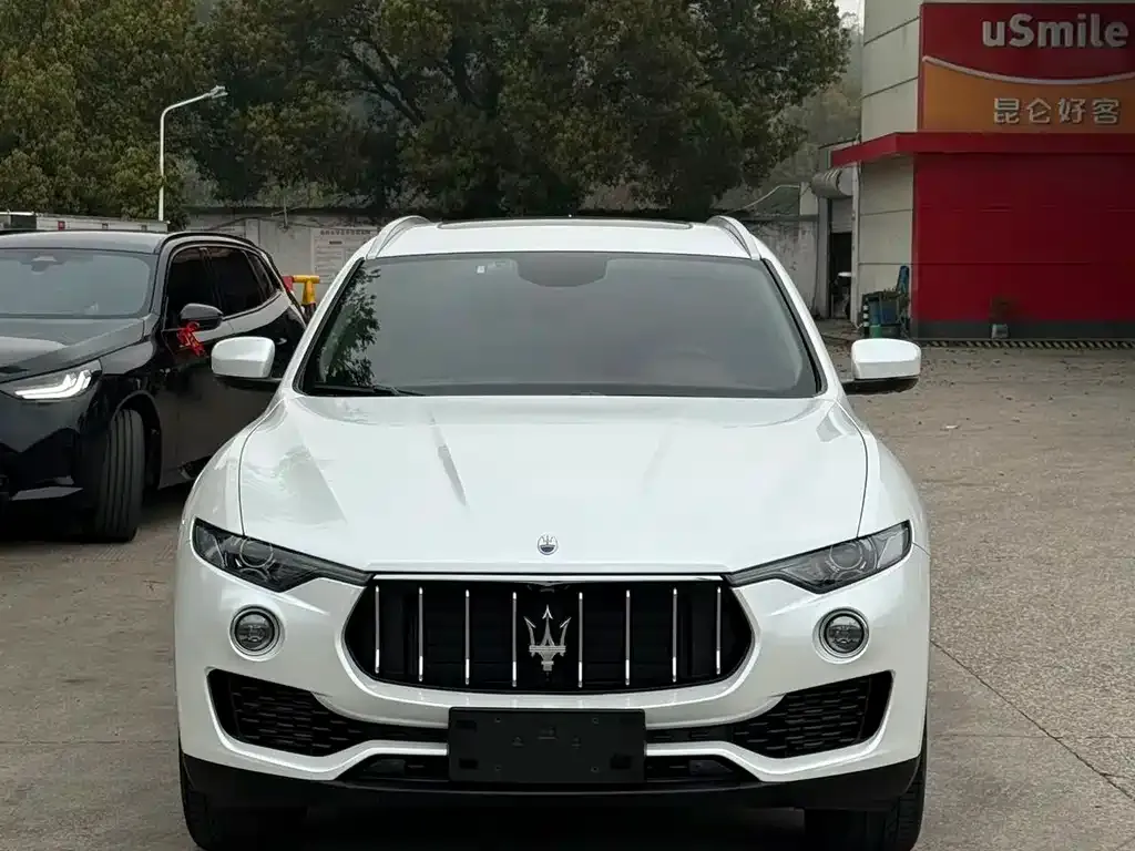 Maserati Levante — фото 3