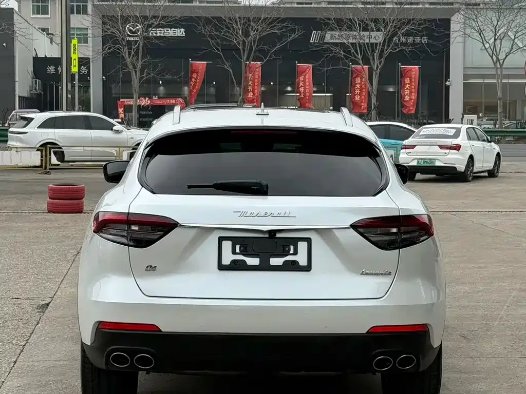 Maserati Levante — фото 5