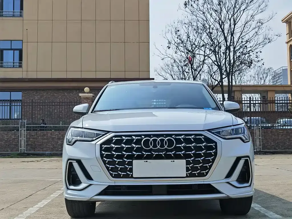 Audi Q3 — фото 5