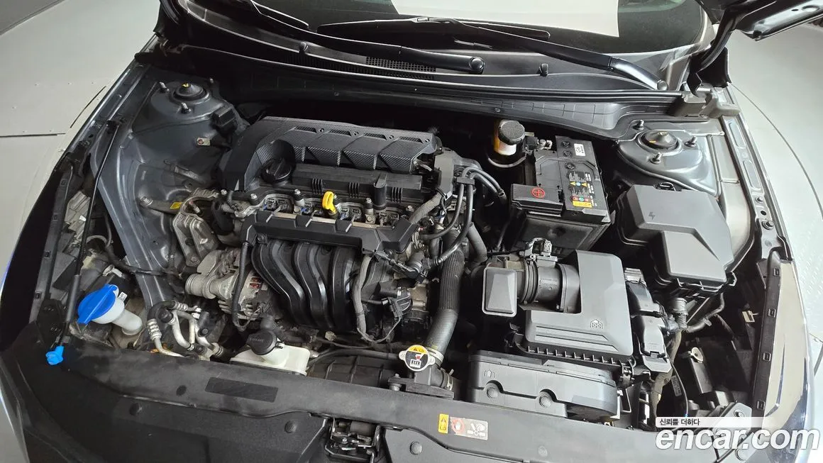Hyundai AVANTE 2021 из KR, фото 3