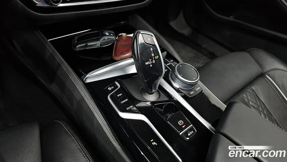 BMW 5-Series 2021 из KR, фото 8