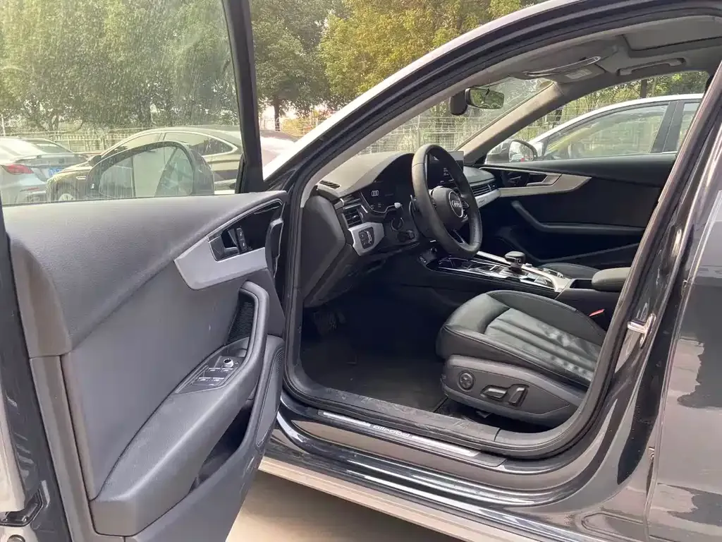 Audi A4 (Import) 2023 из CN, фото 7