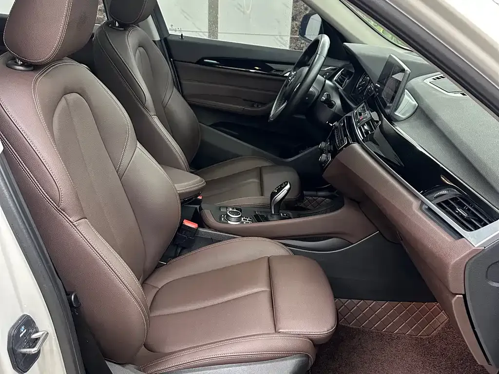 BMW X1 2021 из CN, фото 2