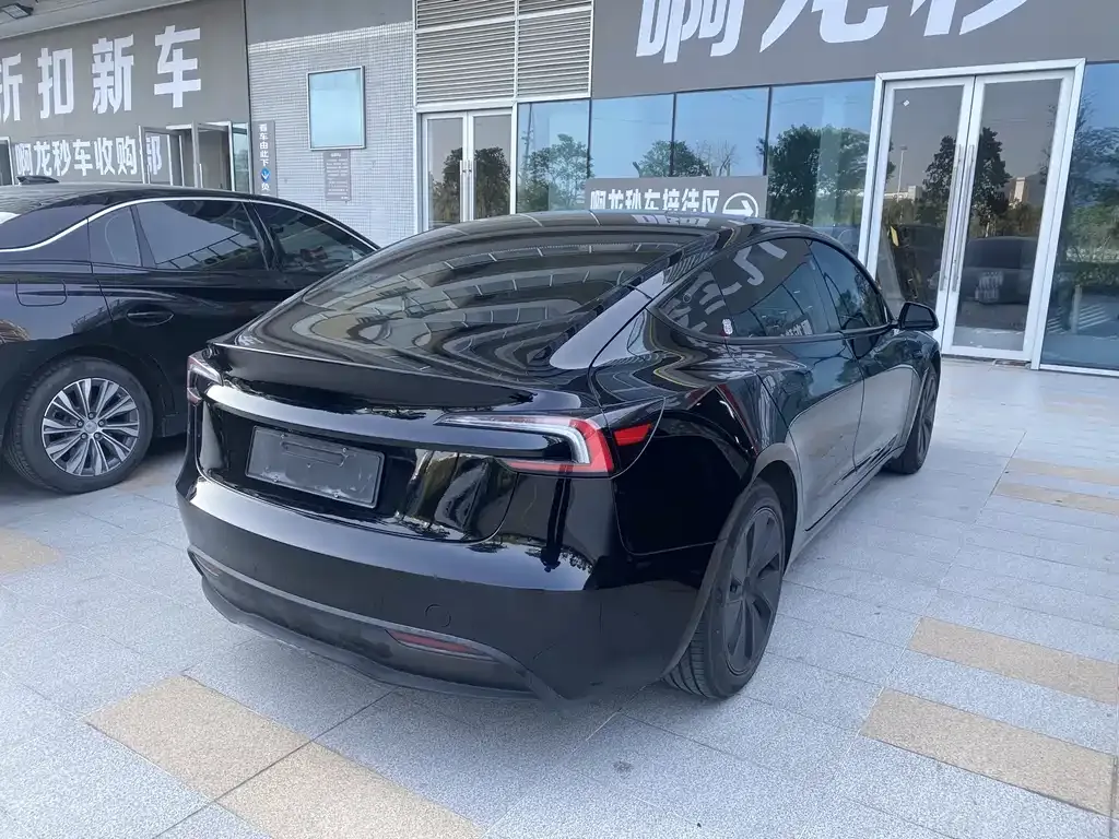 Tesla Model 3 2023 из CN, фото 6