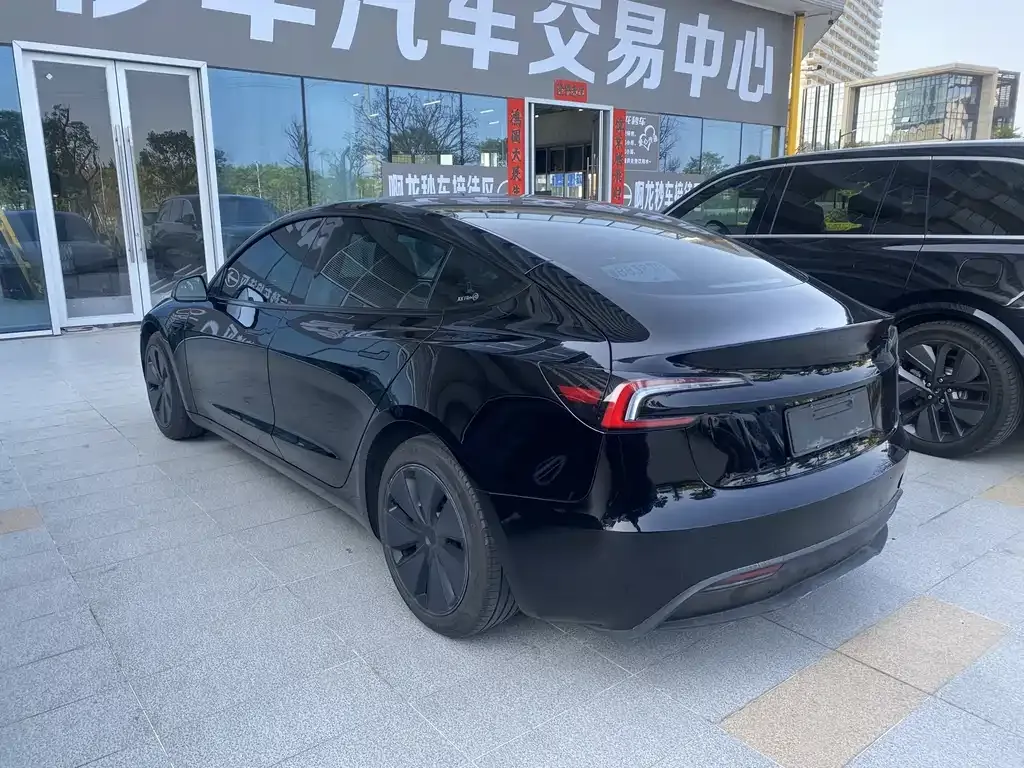 Tesla Model 3 2023 из CN, фото 5