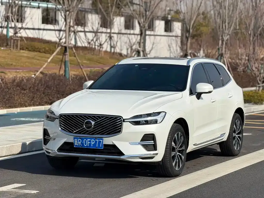 Volvo XC60 2024 из CN, фото 1