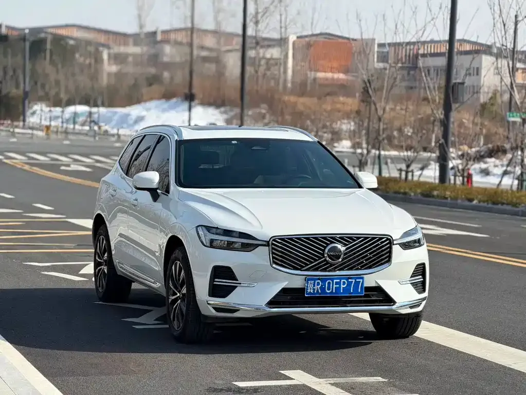 Volvo XC60 2024 из CN, фото 3