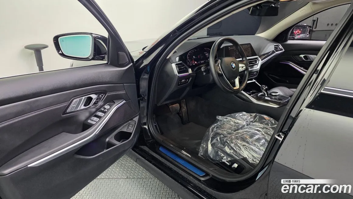 BMW 3-Series 2022 из KR, фото 9
