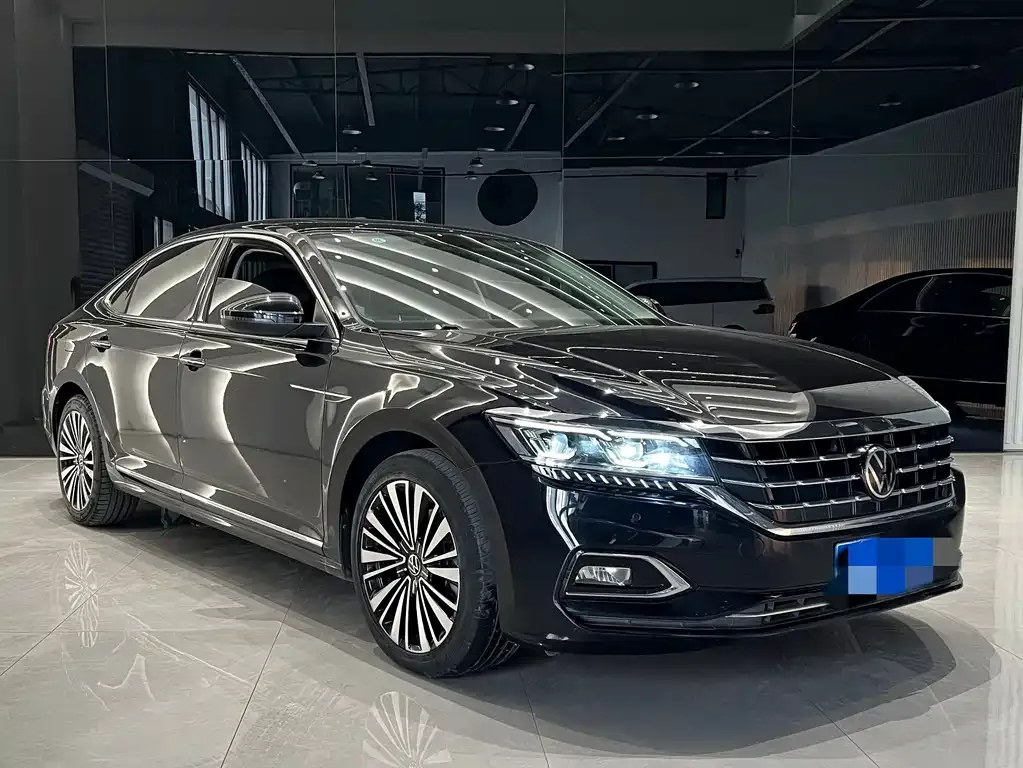 Volkswagen Passat — фото 3